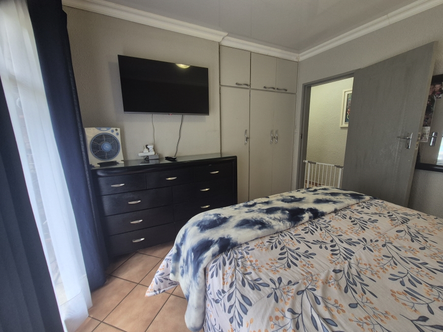 3 Bedroom Property for Sale in Flimieda North West